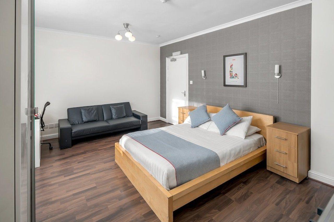 Flexistay Tulsi Aparthotel Croydon Exterior photo
