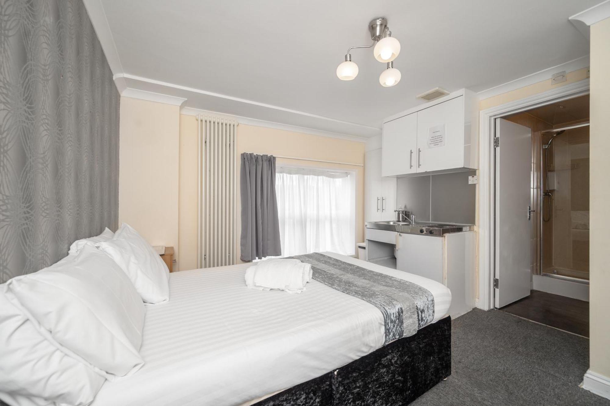 Flexistay Tulsi Aparthotel Croydon Exterior photo