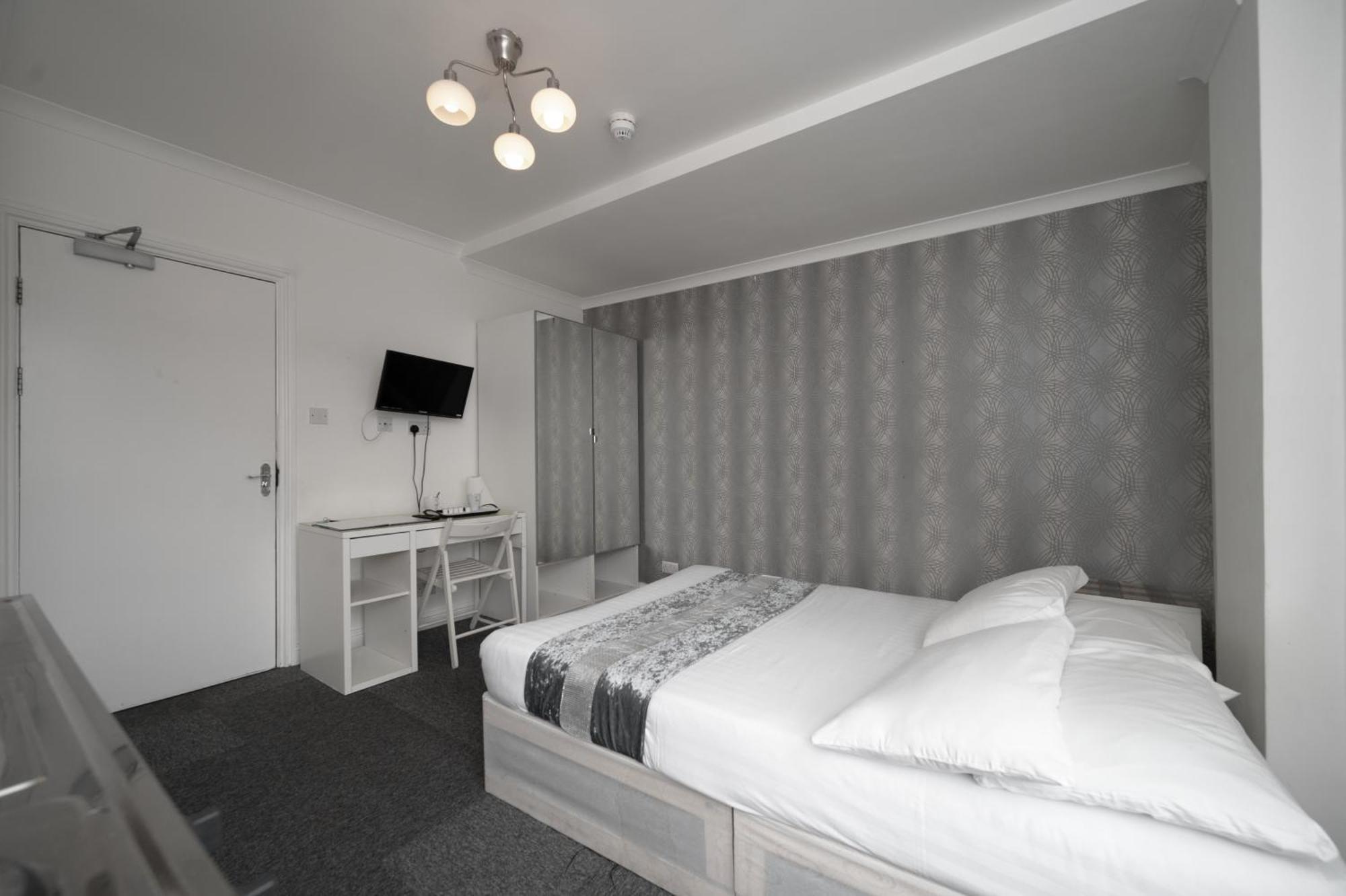 Flexistay Tulsi Aparthotel Croydon Exterior photo